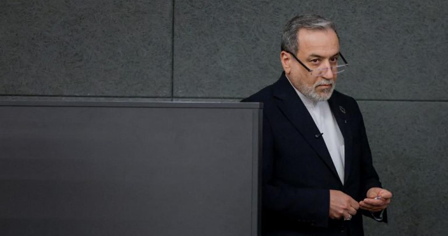 Ιράν: Έτοιμο το προσχέδιο πυρηνικής συμφωνίας εντός των επόμενων 24ώρων – Η απάντηση Αραγτσί στο τελεσίγραφο Τραμπ