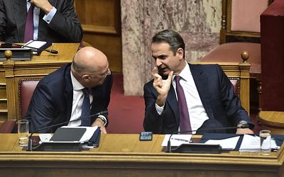 Αποκαλύπτεται το βαθύ ρήγμα στη Νέα Δημοκρατία για την ταυτότητα του κόμματος