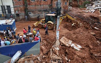 Βιβλική καταστροφή στη Βραζιλία: Δεκάδες νεκροί και αγνοούμενοι κάτω από τη λάσπη