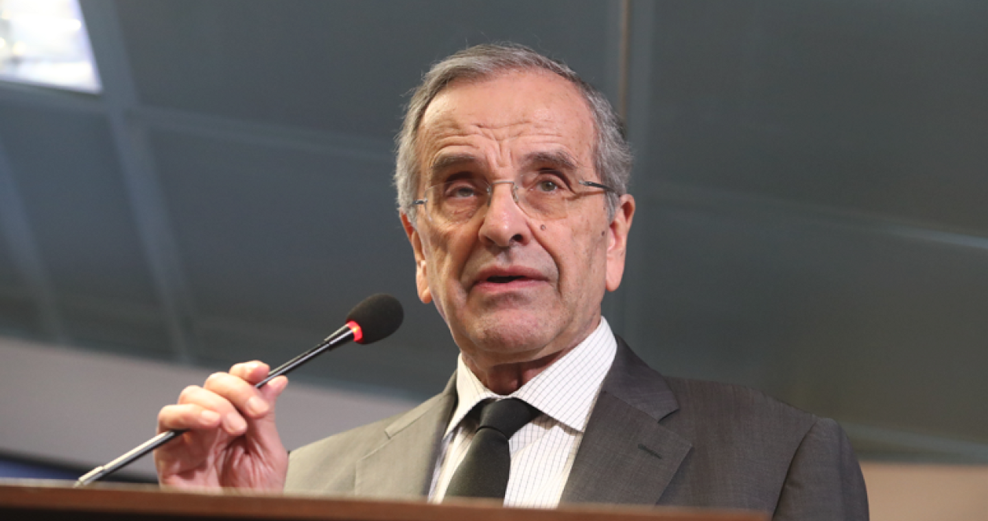 «Αυτά δεν λέγονται ήρεμα νερά»: Ο Σαμαράς ζητά απαντήσεις για έρευνες, Τουρκία και σύμβαση με τη Chevron