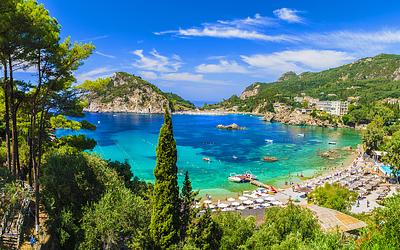 Επενδύσεις εκατομμυρίων σε αναμονή: Τα τρία mega projects που επιτέλους επανεκκινούν