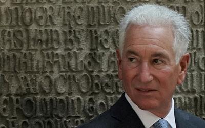 Αποκαλύπτεται το «φαινόμενο Κούσνερ»: Η ωμή διπλωματία που αναστατώνει τη Γαλλία