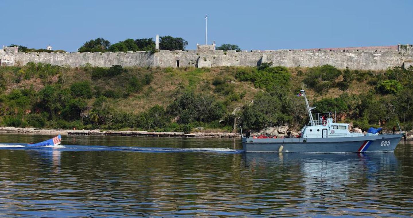 Κούβα: «Οι επιβαίνοντες στο αμερικανικό ταχύπλοο, είχαν τυφέκια εφόδου και αλεξίσφαιρα» – Ήταν κάτοικοι ΗΠΑ