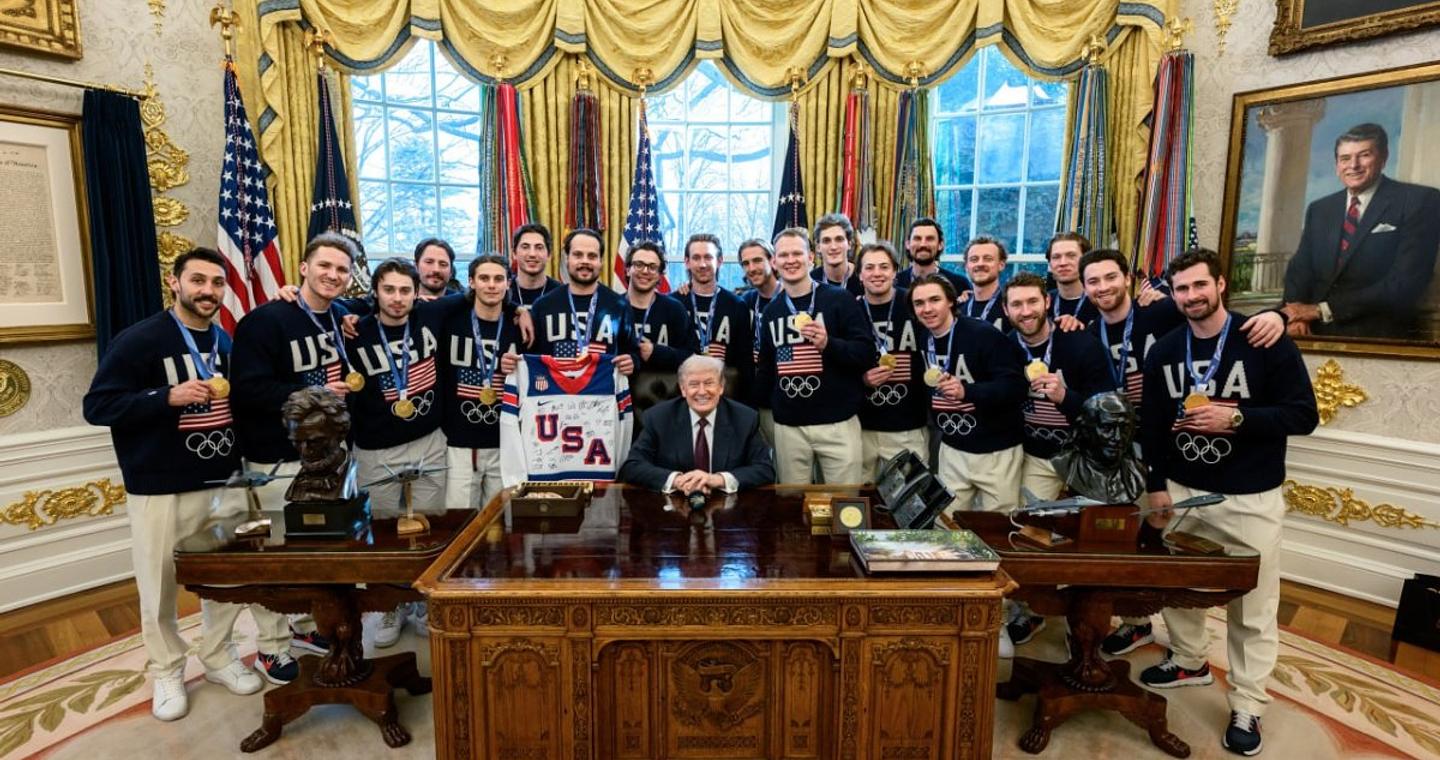 Μετά το Νόμπελ Ειρήνης, ο Τραμπ απέκτησε και… χρυσό ολυμπιακό μετάλλιο [βίντεο]
