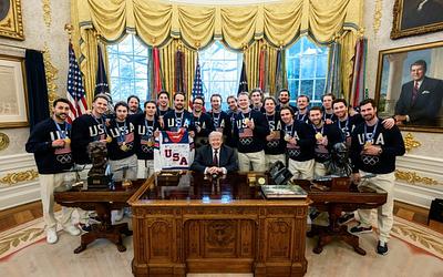 Η χρυσή επίσκεψη στον Λευκό Οίκο και το αστείο που άναψε φωτιές