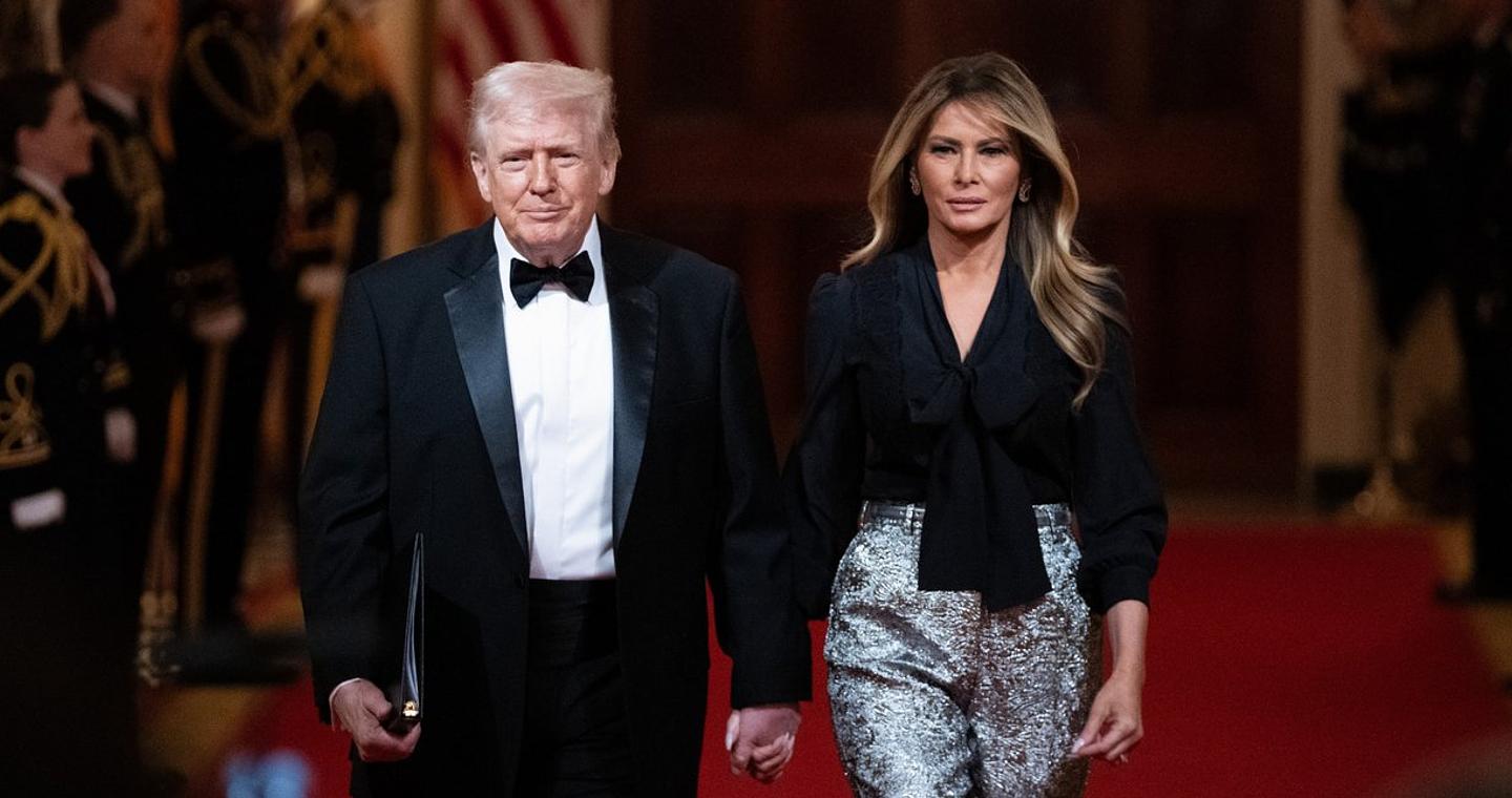 Δίχασε η νέα εμφάνιση της Μελάνια Τραμπ: «Δείχνει έτοιμη για ντίσκο»