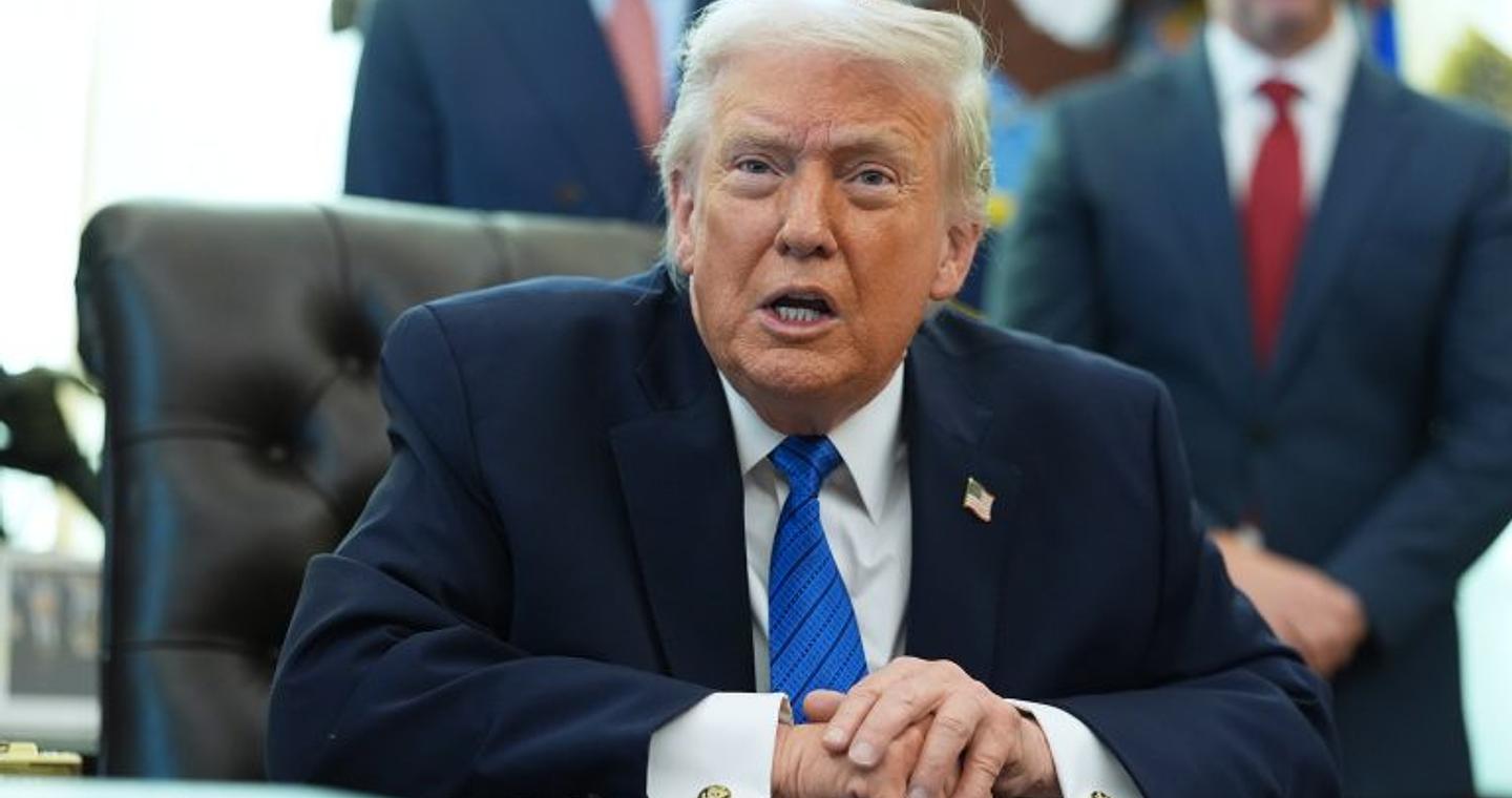 CNN: Στο Ιράν ο Τραμπ κινδυνεύει να πέσει στην παγίδα που έπεσε ο Μπους στο Ιράκ