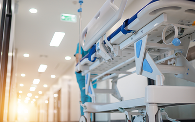 Συναγερμός για 22χρονο: Δίνει μάχη με τη μηνιγγίτιδα στο Τζάνειο Νοσοκομείο