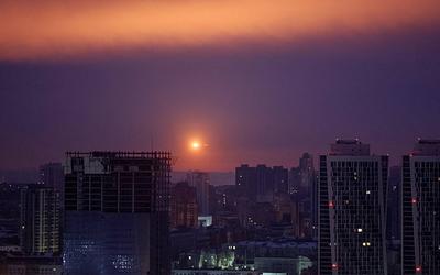 Νύχτα τρόμου στην Ουκρανία: Μαζικές εκρήξεις στο Κίεβο και θάνατος στη Λβιβ