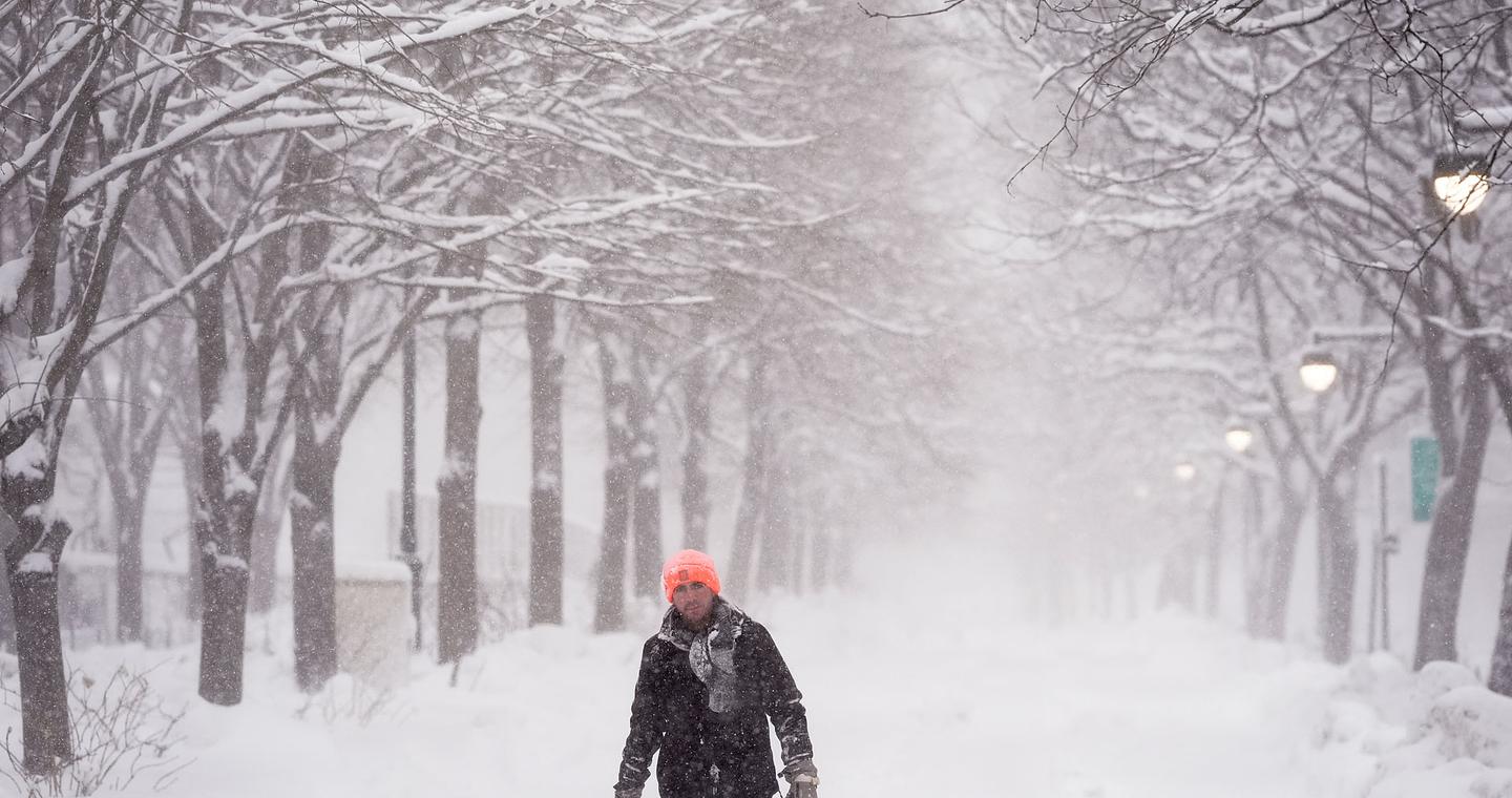 Σε κατάσταση έκτακτης ανάγκης Νέα Υόρκη και άλλες έξι Πολιτείες από τη σφοδρή χιονοθύελλα