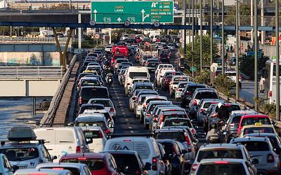 Αποκαλύπτεται ο λόγος που η Αθήνα «βουλιάζει» στην κίνηση: Τι άλλαξε