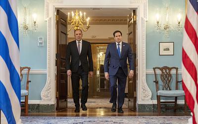 Ελληνική απόβαση στην Ουάσιγκτον: Το παρασκήνιο των επαφών και το "ναι" του Τραμπ