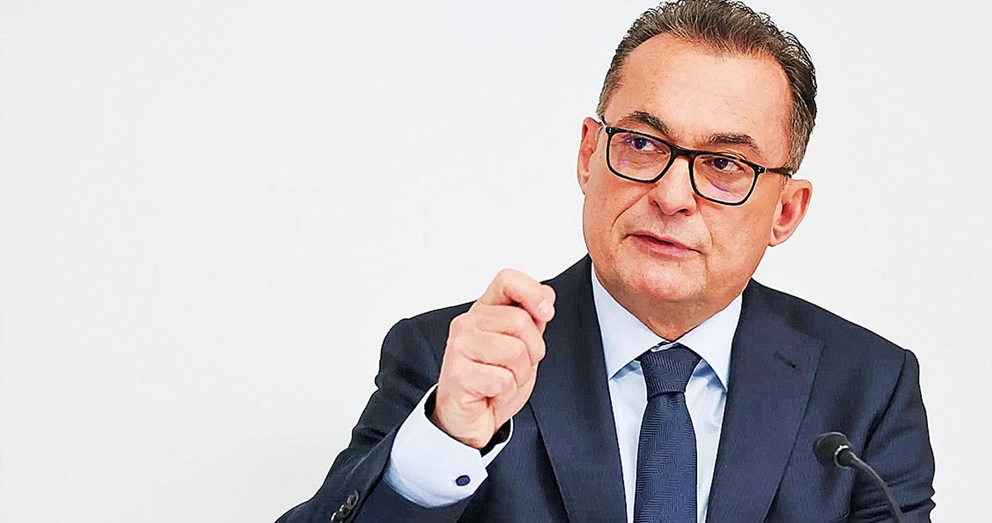 Στο πλευρό της Fed όλοι οι κεντρικοί τραπεζίτες