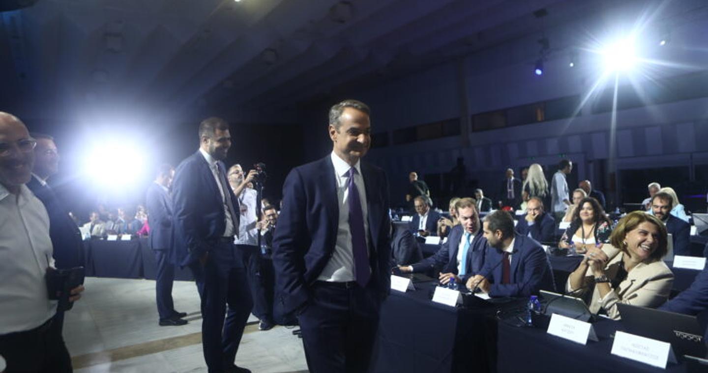 Αντίστροφη μέτρηση για ΔΕΘ: Επανασχεδιασμό της φορολογίας και αυξήσεις μισθών και συντάξεων στο «καλάθι» της κυβέρνησης – Στο επίκεντρο οι οικογένειες με παιδιά