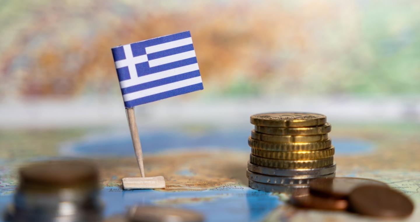 Oxford Economics: Πότε θα πάψει η Ελλάδα να είναι η πιο υπερχρεωμένη χώρα της ΕΕ;