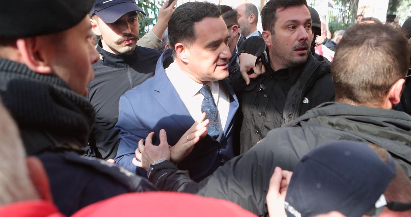 Γεωργιάδης στον ΣΚΑΪ: 100% θα με χτυπούσαν αν δεν ήταν εκεί η ΕΛΑΣ - Όσοι με έβριζαν είχαν έρθει στο γραφείο μου