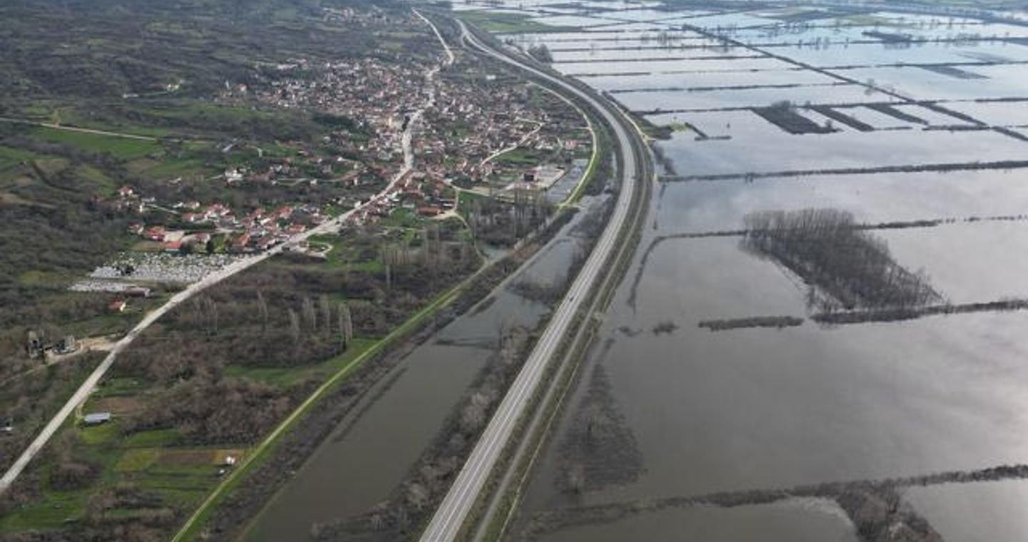 Έβρος: Πλημμύρισαν 150.000 στρέμματα – Βουλιάζει το Σουφλί