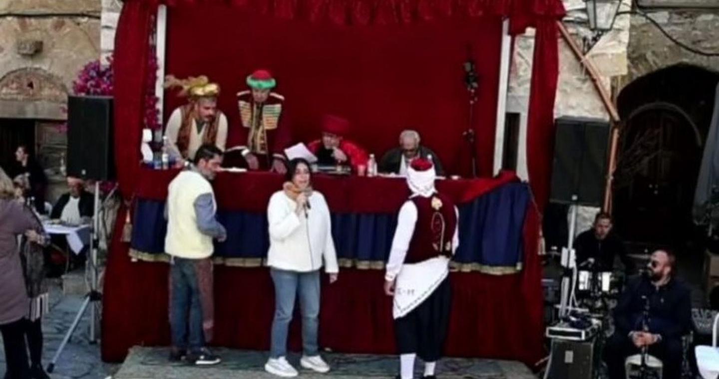 Σάλος με το αποκριάτικο «αστείο» στα Μεστά της Χίου με τους 15 νεκρούς μετανάστες – «Και λίγοι ήταν»