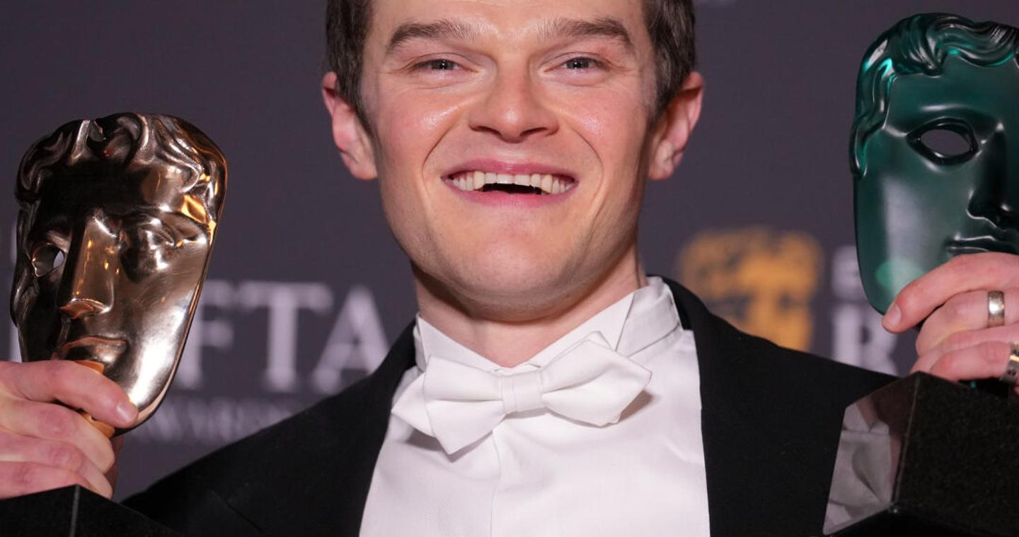 Πώς ένας ήρωας με σύνδρομο Τουρέτ χάρισε στον Ρόμπερτ Αραμάγιο δύο BAFTA