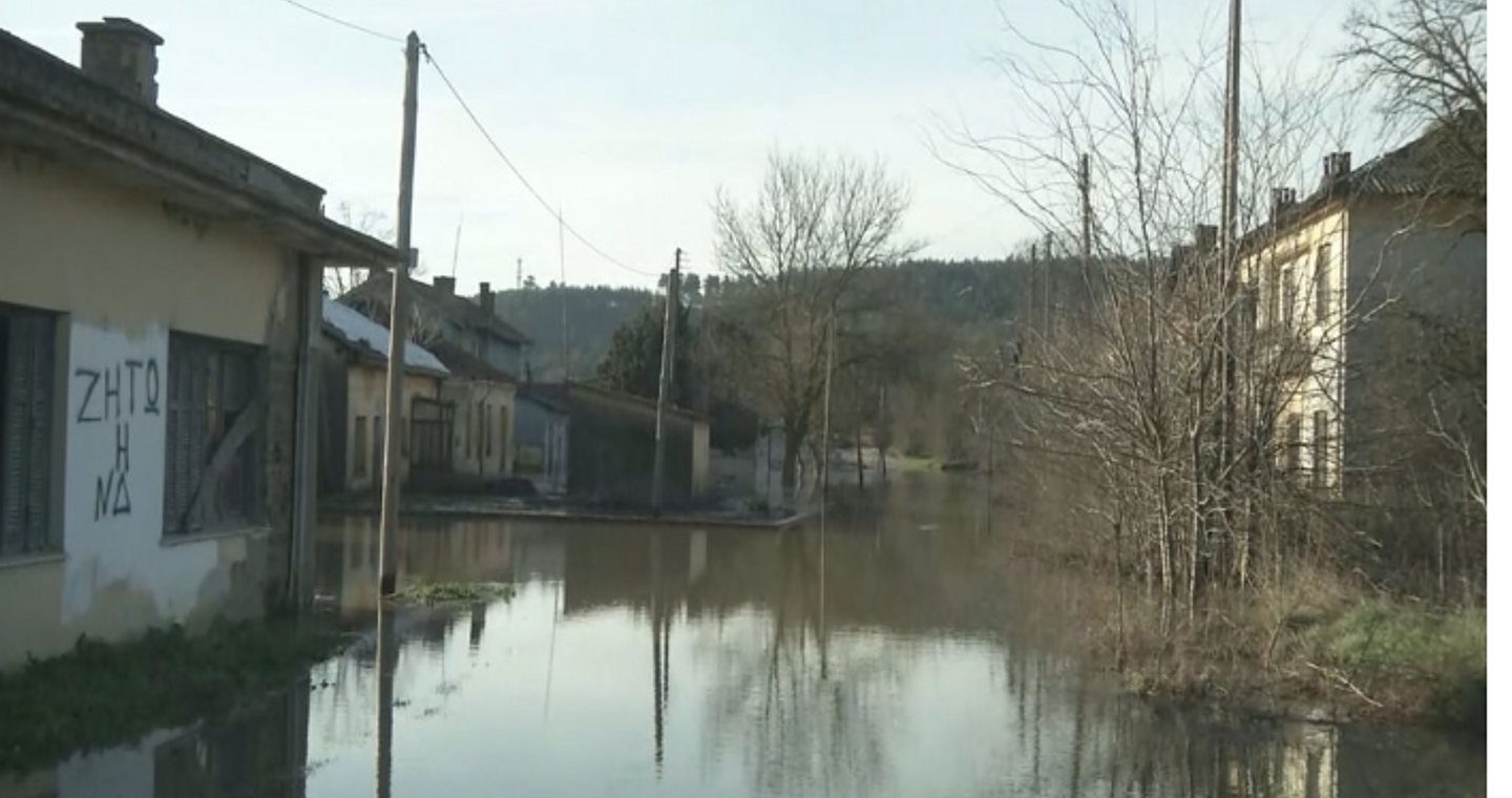 Ο Έβρος σε «κόκκινο συναγερμό»: Μήνυμα από το 112 στο Σουφλί, λόγω υπερχείλισης του ποταμού – Ξύπνησαν με σειρήνες οι κάτοικοι