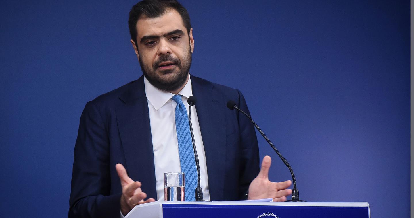 Πυρά Μαρινάκη σε ΠΑΣΟΚ και Τσίπρα: «Πολιτική εξαπάτηση ή ασχετοσύνη»