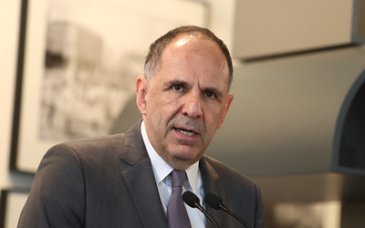 Σχέδιο εκκένωσης και κόκκινος συναγερμός: Η Αθήνα θωρακίζει τους Έλληνες στο Ιράν