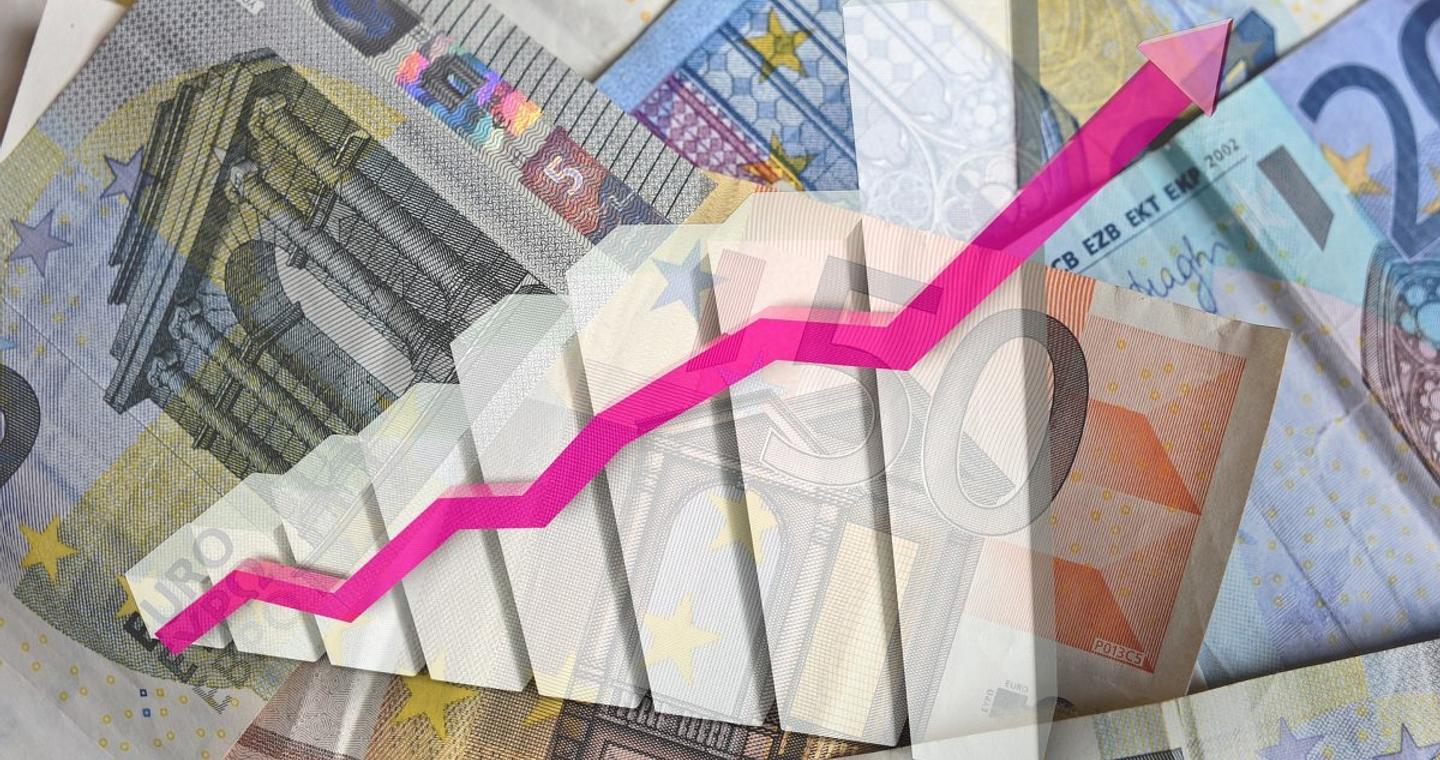 Η ακρίβεια ψαλιδίζει τις αυξήσεις μισθών