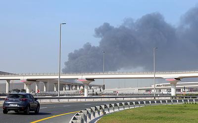 Φλεγόμενος ουρανός στο Ντουμπάι: Μαζική επίθεση του Ιράν με πυραύλους και drones