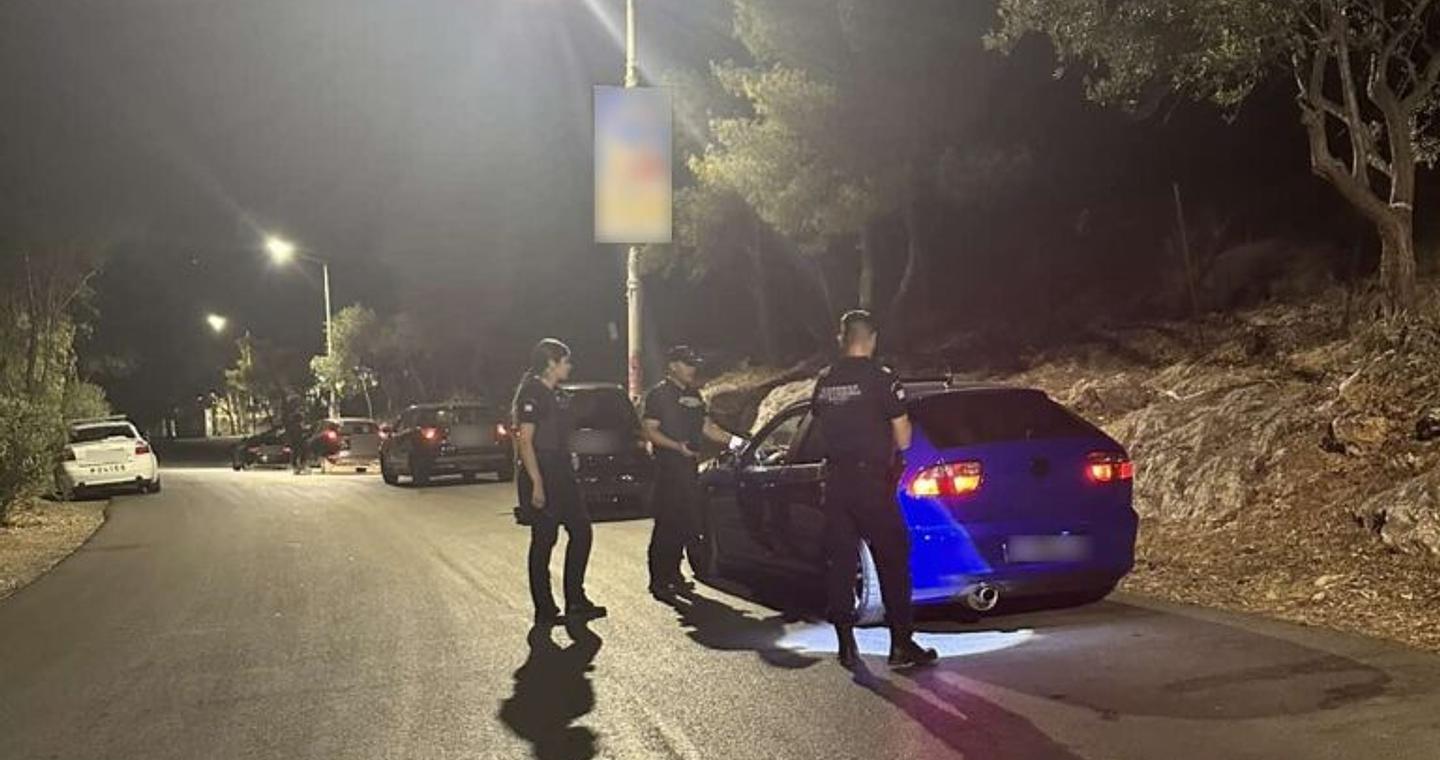 Έλεγχοι της ΕΛΑΣ σε Ίλιον – Πετρούπολη για τροχονομικές παραβάσεις
