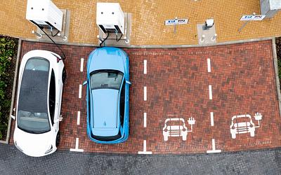 Περισσότερα χρήματα για ηλεκτρικά οχήματα: Τι αλλάζει στο «Κινούμαι Ηλεκτρικά 3»