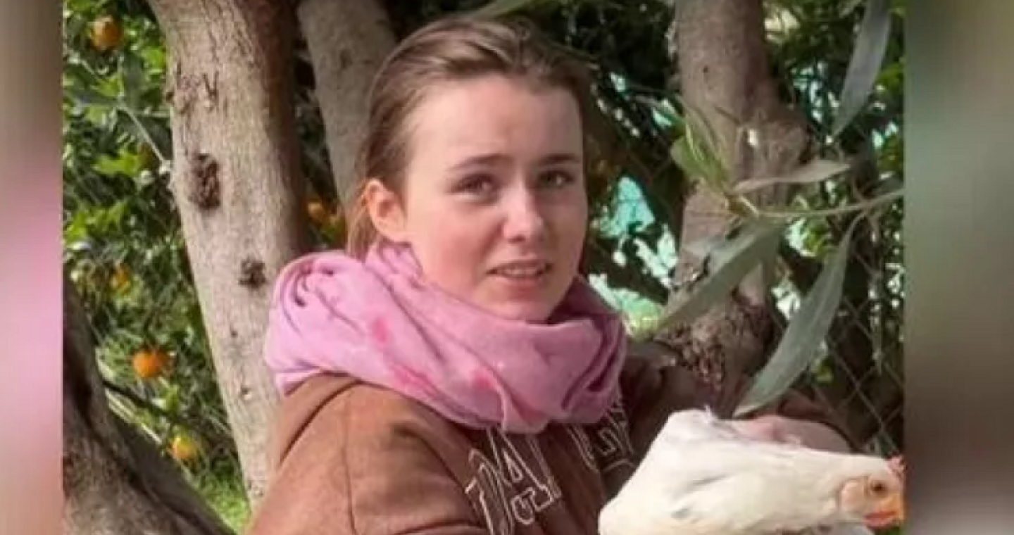 «Νιώθω χάλια»: Ο πατέρας της Λόρας «σπάει τη σιωπή του», λίγη ώρα μετά τον εντοπισμό της