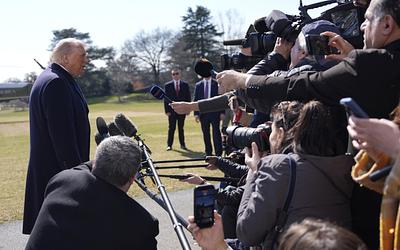 Τελεσίγραφο Τραμπ στο Ιράν: Η διπλωματία στο όριο και οι πολεμικές ιαχές