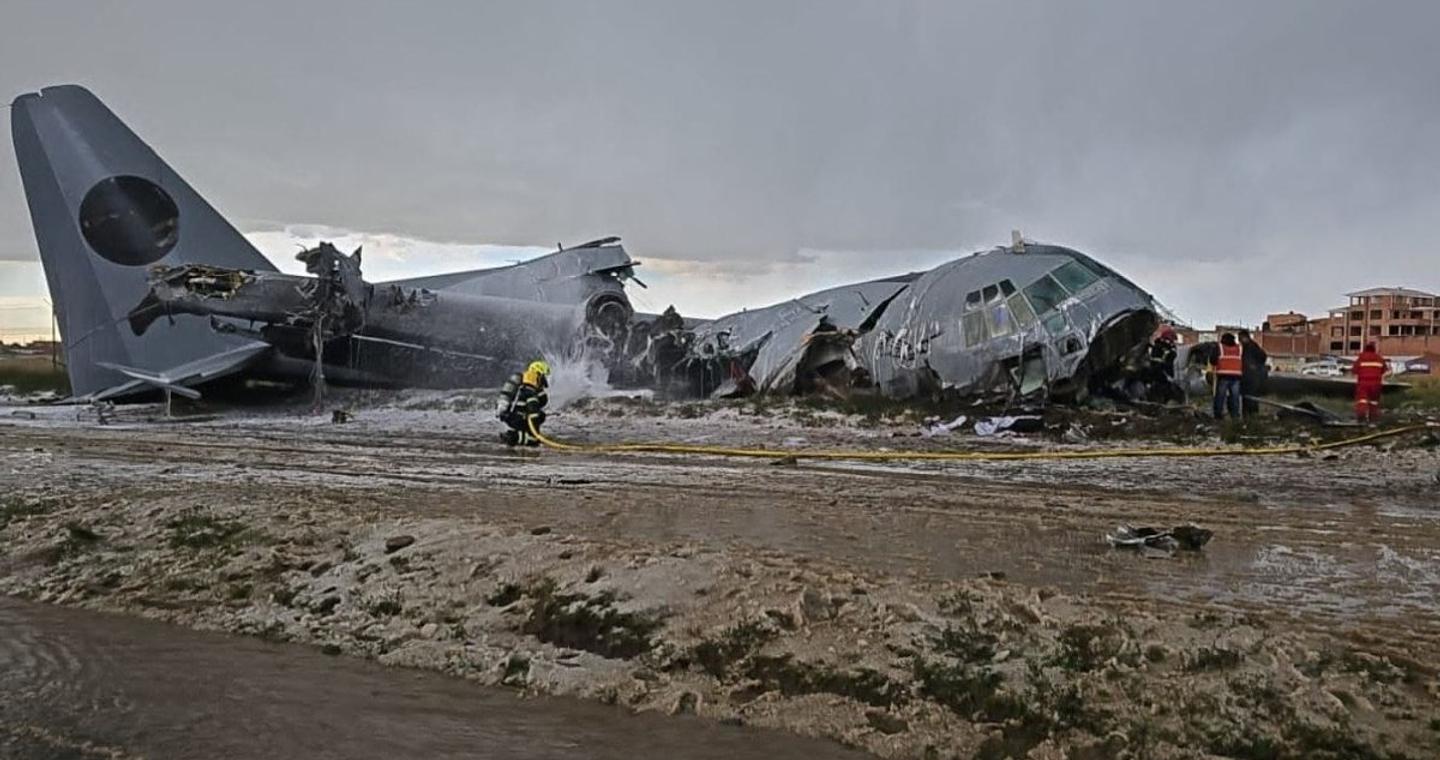 Βολιβία: Τουλάχιστον 20 νεκροί από τη συντριβή στρατιωτικού αεροσκάφους που μετέφερε χαρτονομίσματα