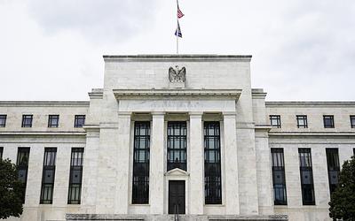 Τέλος εποχής για το δολάριο: Γιατί το παγκόσμιο κεφάλαιο στρέφεται πλέον στην Ευρώπη