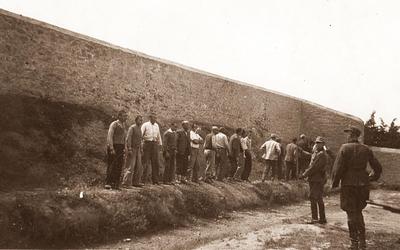 Επιστρέφουν στην Ελλάδα οι ιστορικές φωτογραφίες των εκτελεσμένων της Καισαριανής