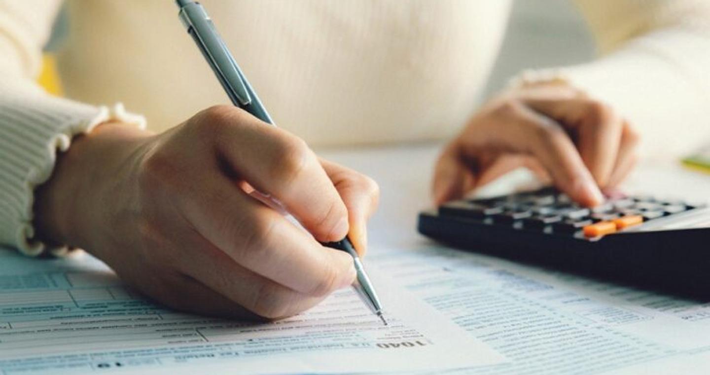 Εκκρεμείς φορολογικές υποθέσεις: Νέα ευκαιρία να κλείσουν με «κούρεμα» προστίμων έως και 75% – Η διαδικασία και το χρονοδιάγραμμα