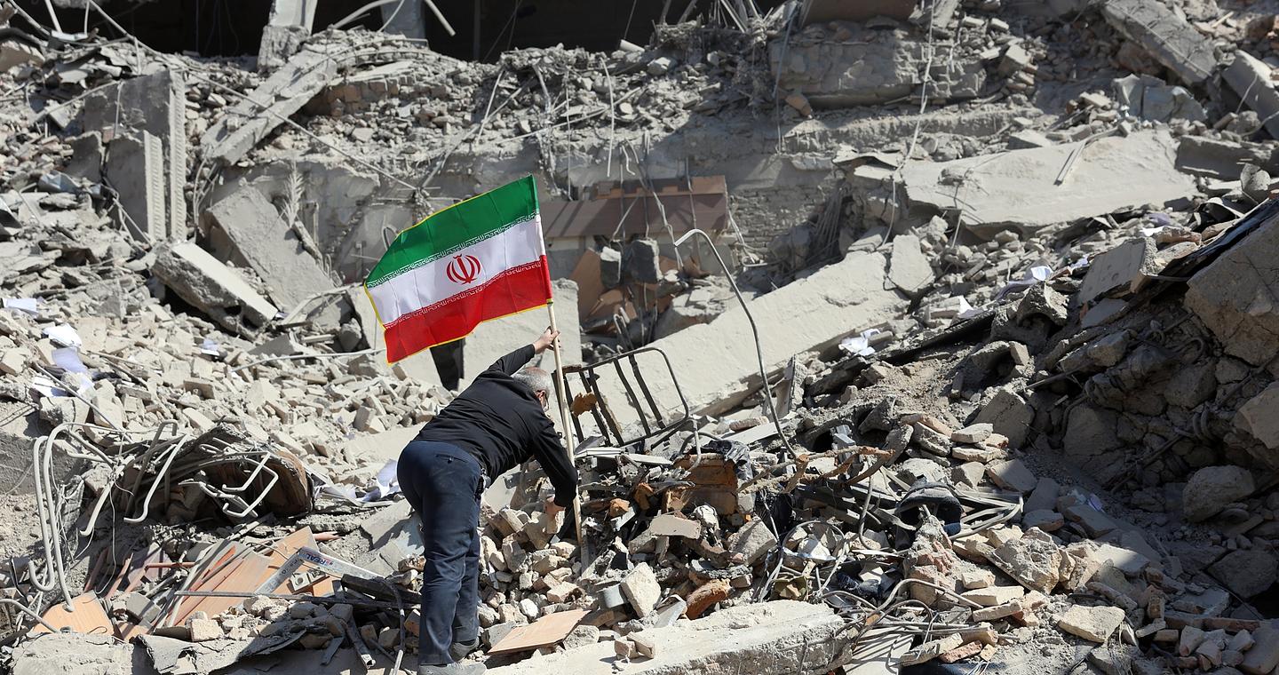 Στα άκρα οδηγείται ο πόλεμος στο Ιράν