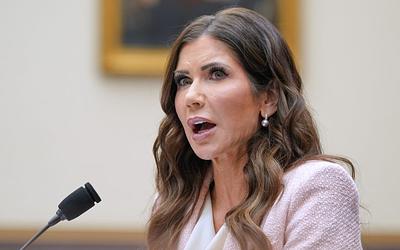 Ανατροπές από τον Τραμπ: Ποιος αναλαμβάνει το κρίσιμο υπουργείο Εσωτερικής Ασφάλειας