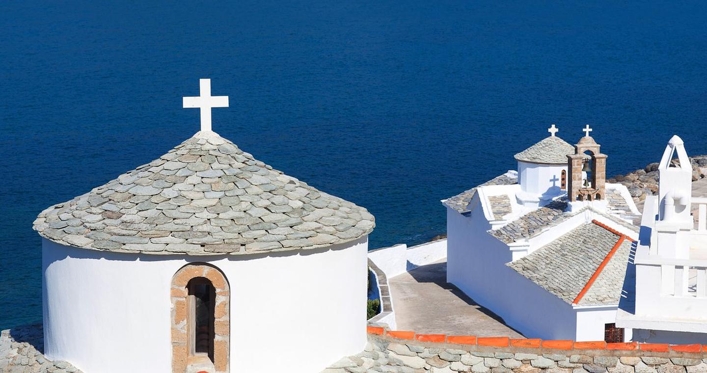 Το ελληνικό νησί που αφήνει ανεξίτηλο αποτύπωμα στον επισκέπτη - 4σέλιδο αφιέρωμα του γαλλικού En Voyage