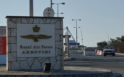 Συναγερμός στο Ακρωτήρι: Ηχούν ξανά οι σειρήνες για απειλή ασφαλείας