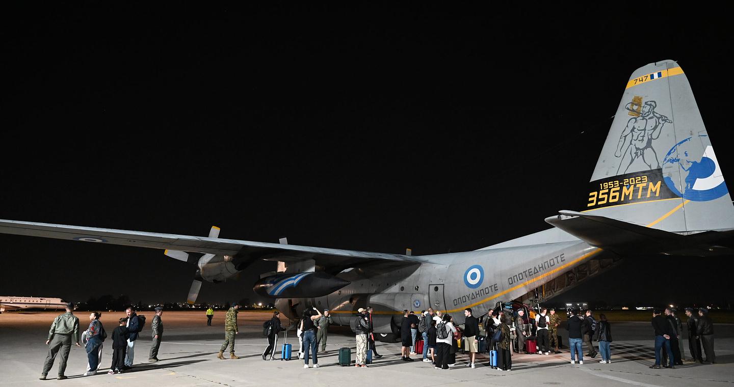 ΥΠΕΞ: Επαναπατρισμός 315 Ελλήνων από τη Μέση Ανατολή