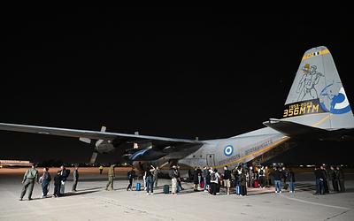 Αποστολή σωτηρίας στη Μέση Ανατολή: Εκατοντάδες Έλληνες επιστρέφουν με ασφάλεια στην πατρίδα