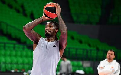 Ντέρμπι αιωνίων στο ΣΕΦ: Ο Παναθηναϊκός κόντρα στην κατάρα των δέκα ηττών