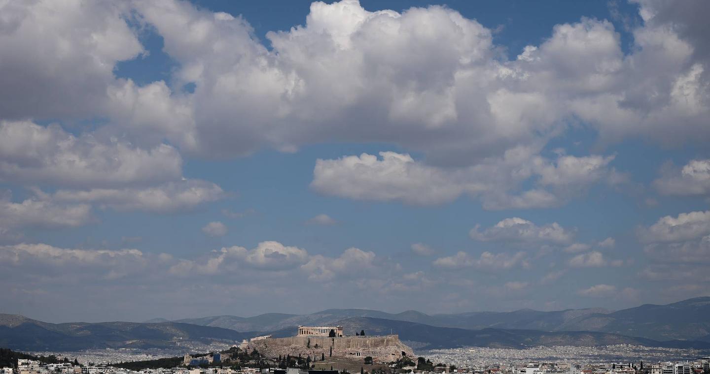 Καιρός: Λίγες νεφώσεις και θερμοκρασία έως 19 βαθμούς – Η πρόγνωση για το Σαββατοκύριακο
