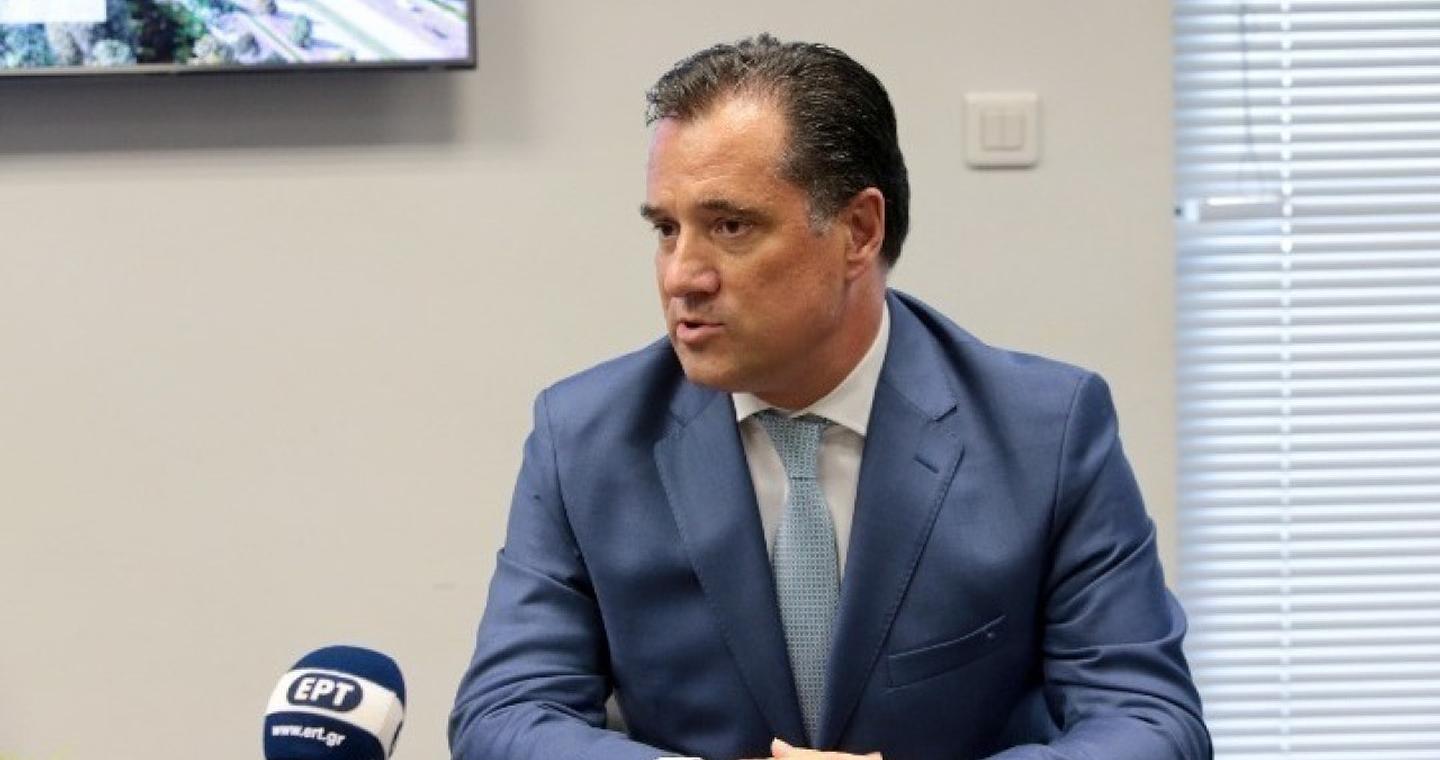 O Aδωνις Γεωργιάδης κάνει μήνυση στον Λάκη Λαζόπουλο