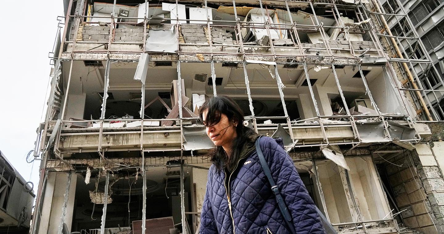 Η Μέση Ανατολή στις φλόγες: Υψηλότερος πληθωρισμός, επιβράδυνση της ανάπτυξης για την ελληνική οικονομία.