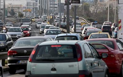 Ατελείωτο μποτιλιάρισμα στην Αττική: Ποιοι δρόμοι είναι στο «κόκκινο» αυτή την ώρα