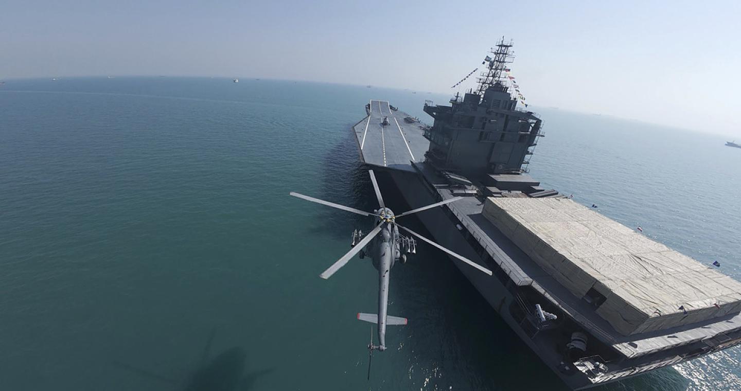 Αμερικανικός Στρατός: Δεν έχει βυθιστεί αεροπλανοφόρο μας, αλλά έχουμε χτυπήσει ιρανικό "drone carrier"