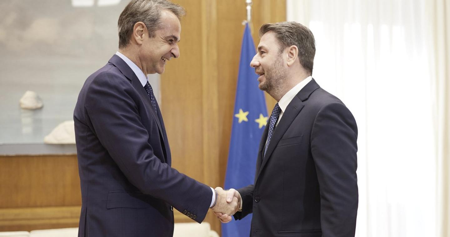 Θεσμική η συνάντηση Ανδρουλάκη – Μητσοτάκη – Δεν υπάρχουν περιθώρια συναίνεσης σε άλλα θέματα διαμηνύει το ΠΑΣΟΚ