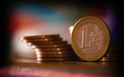 Σενάρια για νέο Fuel Pass και επιταγή ακρίβειας φέρνει η άνοδος του πετρελαίου